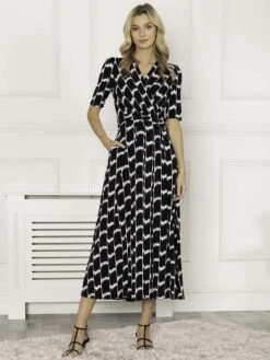 Jolie Moi Akayla Printed Jersey Maxi Dress, Black Geo -Miha Dresses Shop AY621133 BlackGeo 3